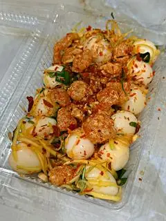 Hình ảnh Trứng cút trộn tóp mỡ