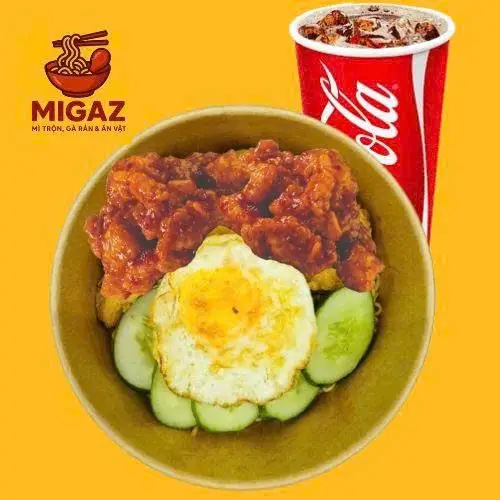 Hình ảnh Combo: Mì trộn Indomie gà viên sốt trứng - 1 ly nước ngọt size M