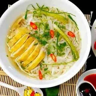 Hình ảnh ITEM-3ZXS - Phở gà lườn (Đã bao gồm 5k tiền hộp)