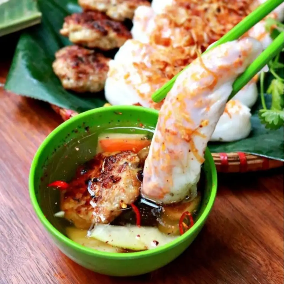 Hình ảnh Bánh cuốn + chả băm