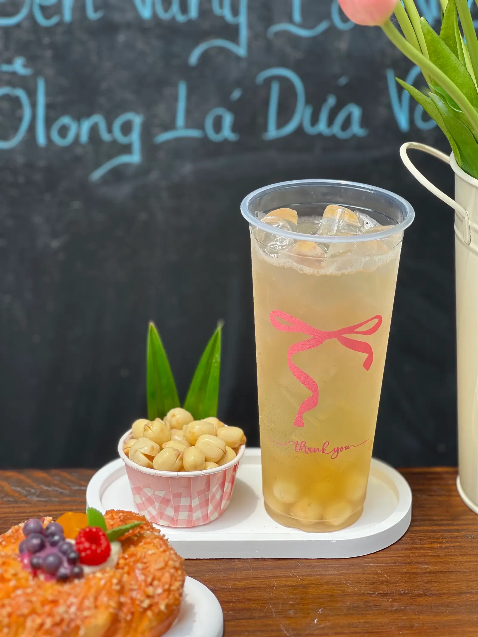 Hình ảnh Trà Sen Vàng 