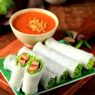 Hình ảnh Bánh ướt cuốn thịt nướng