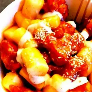 Hình ảnh Gà viên sốt tokbokki mật ong