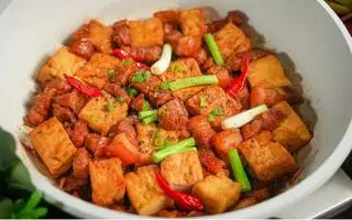 Hình ảnh Thịt Kho Đậu Hủ/ Trứng Cút