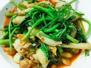 Hình ảnh ỐC MÓNG TAY XÀO RAU MUỐNG (SATE)