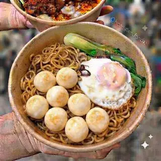 Hình ảnh Mì trộn cá viên