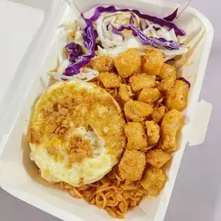 Hình ảnh Mì trộn trứng tóp mỡ