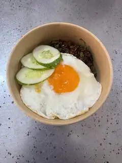 Hình ảnh Cơm thịt bằm xào lá hương nhu