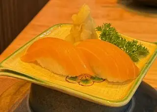 Hình ảnh SUSHI CÁ HỒI 2M