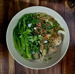 Hình ảnh Mì trứng (sợi to) Hoành Thánh- Trộn khô 