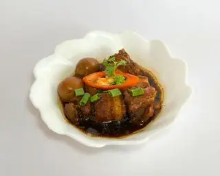 Hình ảnh CƠM BA RỌI OM TRỨNG XÌ DẦU