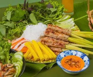 Hình ảnh Phần 2 Người - Mẹt Nem Nướng Sả Cây