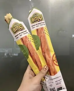 Hình ảnh Bánh mì que truyền thống không cay