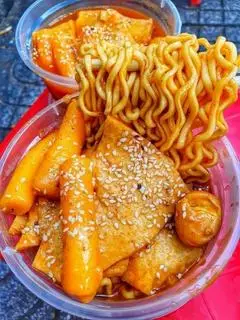 Hình ảnh tokbokki mỳ hàn quốc