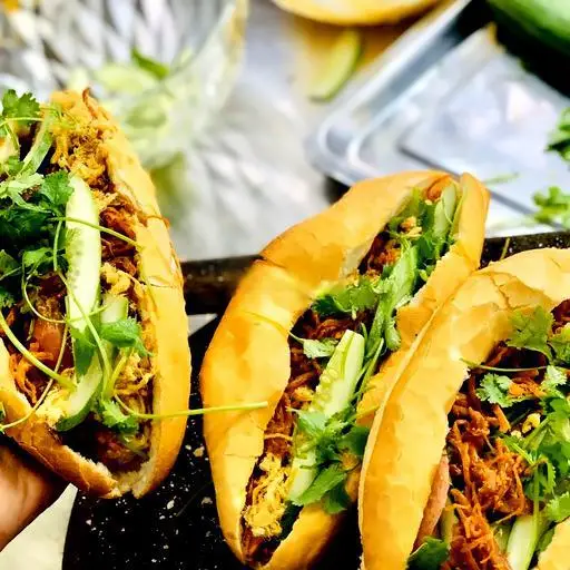 Hình ảnh Bánh Mỳ Pate Thập Cẩm Nhân Truyền Thống