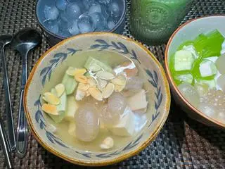 Hình ảnh Chè khúc bạch