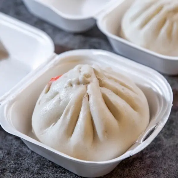 Hình ảnh bánh bao trứng cút + trứng muối