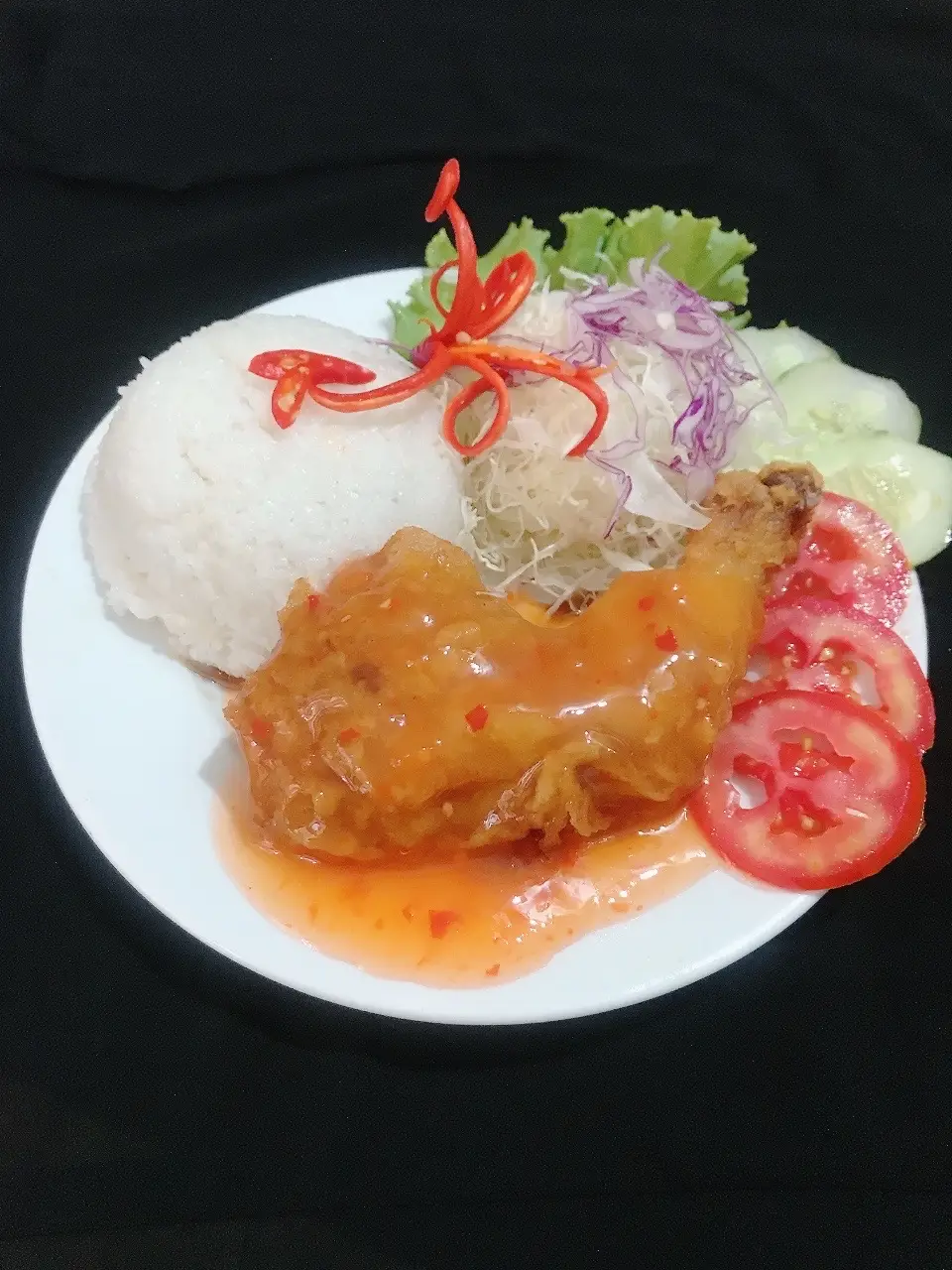 Hình ảnh Cơm gà không xương cay ngọt
