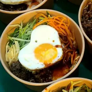 Hình ảnh Cơm trộn sốt gojuchang truyền thống