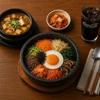 Hình ảnh Cơm Trộn Bibimbap + Canh tương đậu + đồ uống