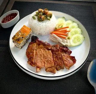 Hình ảnh CƠM TẤM SƯỜN- CHẢ HẤP