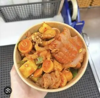 Hình ảnh Đặc biệt 5 size M: Chân Gà Rút Xương Lớn + Bạch Tuộc + Trứng Non + Sứa Đạn mini + Sứa Sợi Sốt Thái 