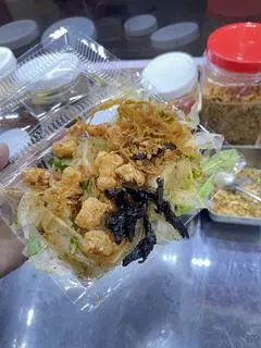 Hình ảnh Bánh Tráng Trộn Full toping 