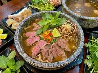 Hình ảnh Bún Bò Tái Nạm