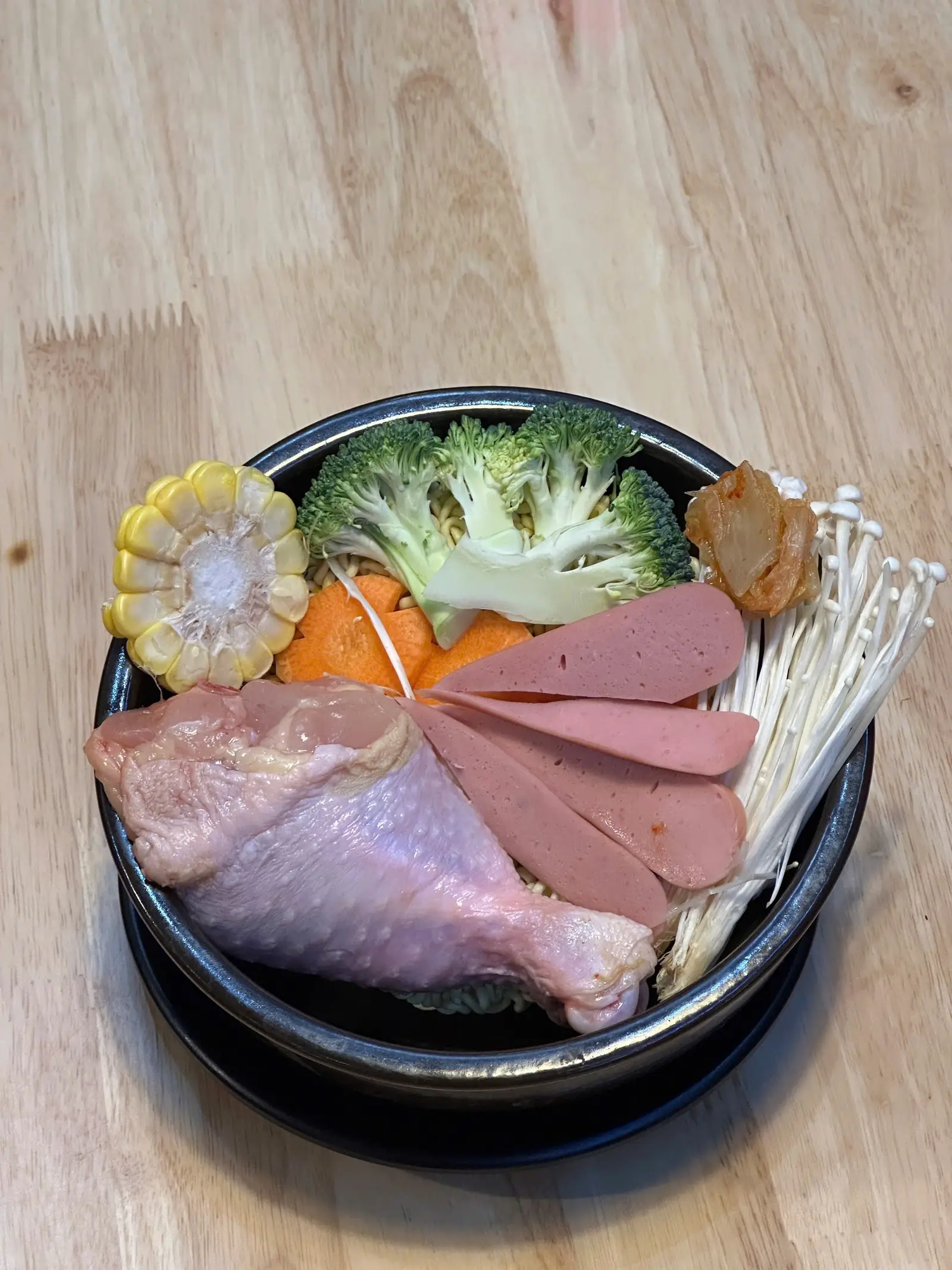 Hình ảnh Mì đùi gà