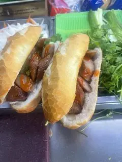 Hình ảnh Bánh Mì Nem Nướng 