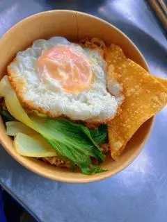 Hình ảnh mì trộn trứng 