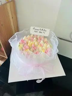 Hình ảnh Bánh voan tulip vàng hồng  20/10 women’s day
