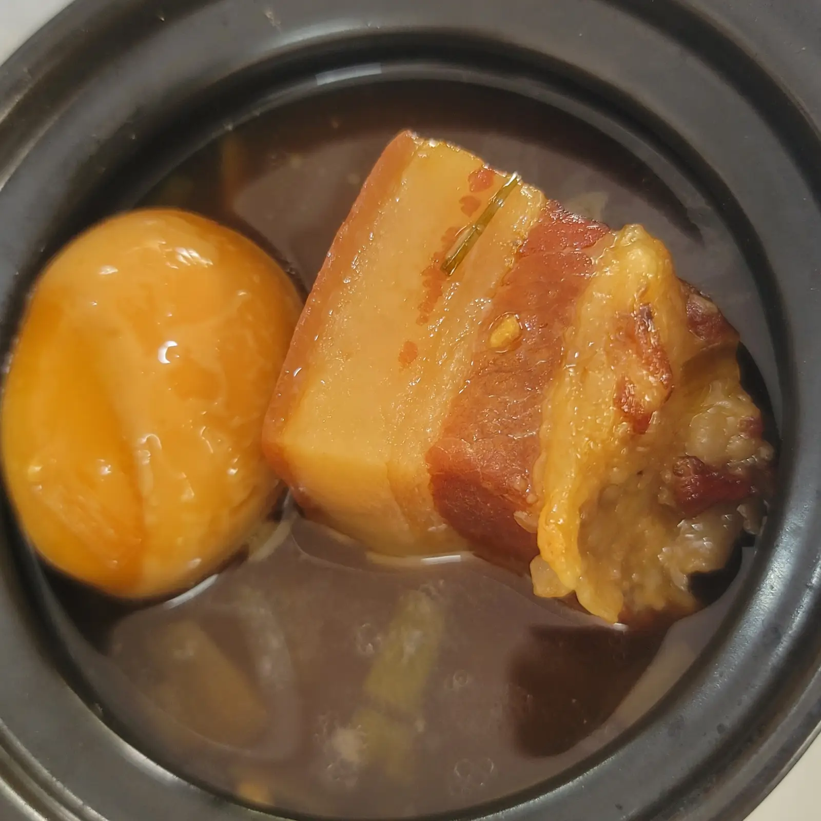 Hình ảnh Thịt kho tàu mềm dẻo cực ngon