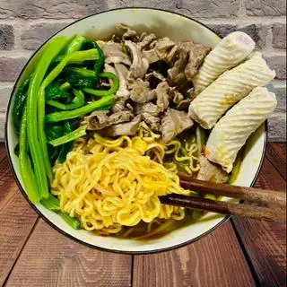 Hình ảnh Mì tim.cật mực xoắn