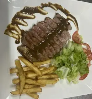 Hình ảnh Bò bít tết sốt nấm