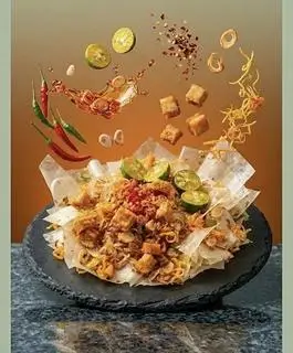 Hình ảnh Bánh tráng dẻo sate khô gà tóp mỡ giòn