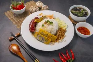 Hình ảnh Cơm Lạp Xưởng - Bì - Chả