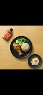Hình ảnh Combo 1 Người Cơm Đùi Gà + Trứng ốp la + Nước – Tiết kiệm 43k 