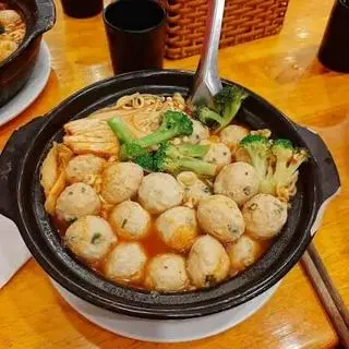Hình ảnh Mỳ cay bò viên