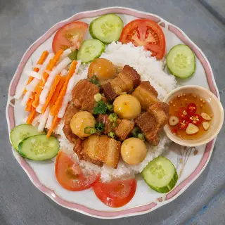 Hình ảnh Cơm thịt kho trứng 