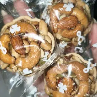 Hình ảnh Thuyền hoa mix hạt dinh dưỡng