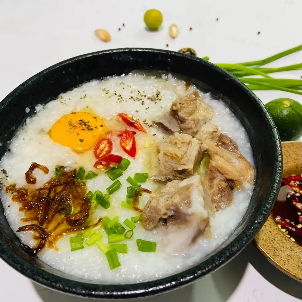 Hình ảnh Cháo Sườn Trứng Gà Ta 