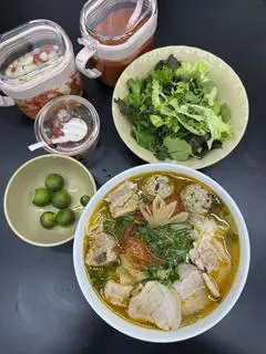 Hình ảnh Bún mọc sườn chua 