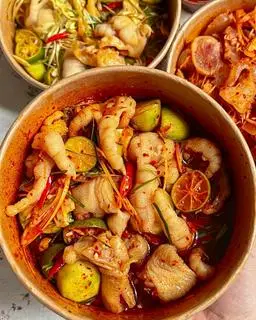 Hình ảnh Chân Gà Sốt Thái Rút Xương Size Nhỏ
