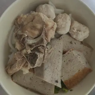 Hình ảnh bún mọc, chả cá , xương heo