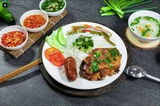 Hình ảnh Cơm Sườn Lạc Xưởng