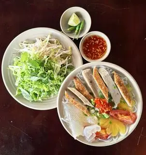 Hình ảnh (không cá tươi) Bún chả cá + Sứa