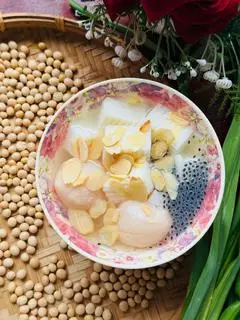 Hình ảnh Chè khúc bạch trái vải hạnh nhân 