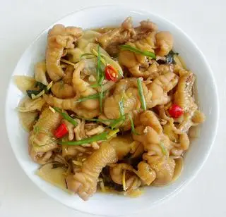 Hình ảnh Chân gà ngâm chanh mật ong rút xương hũ 500gr
