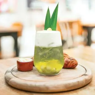 Hình ảnh Trà olong sen vàng